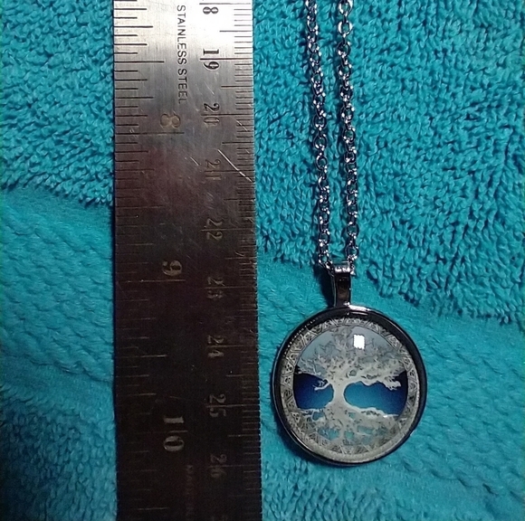 Silvertone tree of life white blue necklace bracelet earrings set - Picture 3 of 5